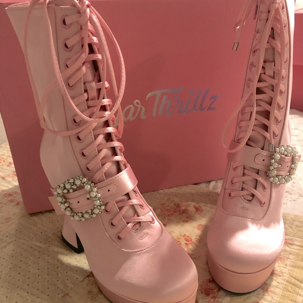 Sugar Thrillz by Dollskill NIB NWT CHARMING BEHAVIOR SATIN BUCKLE BOOTIES size 9